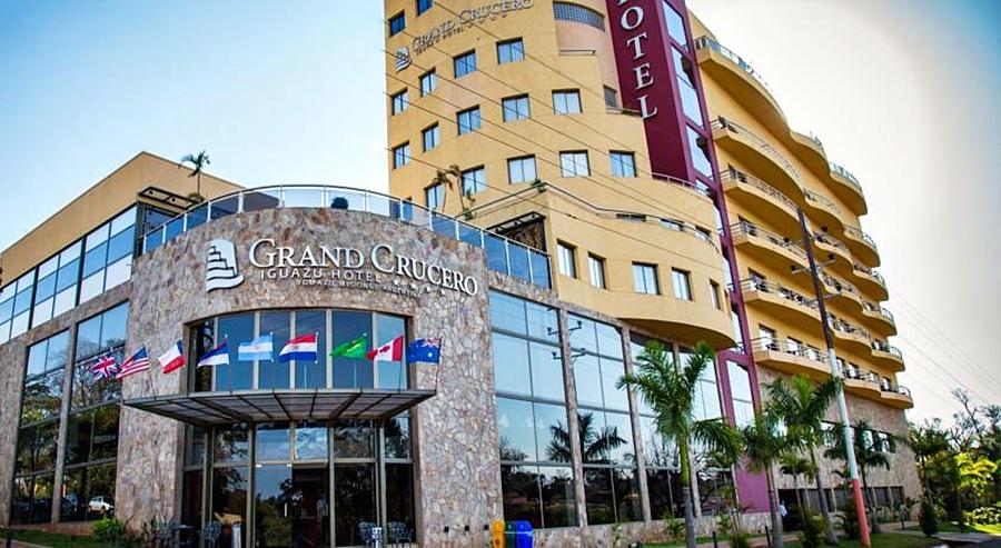 Grand Crucero Hotel Пуэрто-Игуасу Экстерьер фото